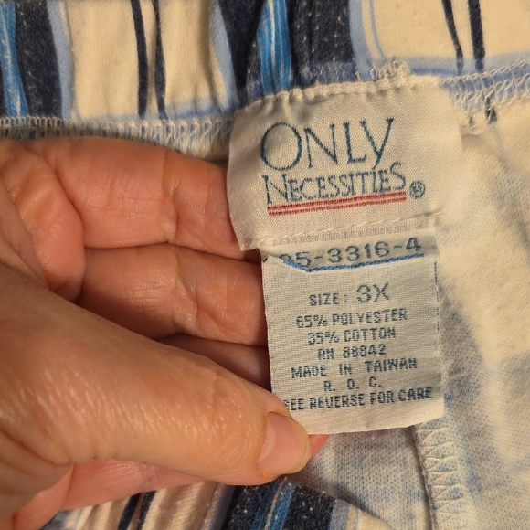 Only Necessities Blue and White Plaid Women Shorts - Picture 2 of 6